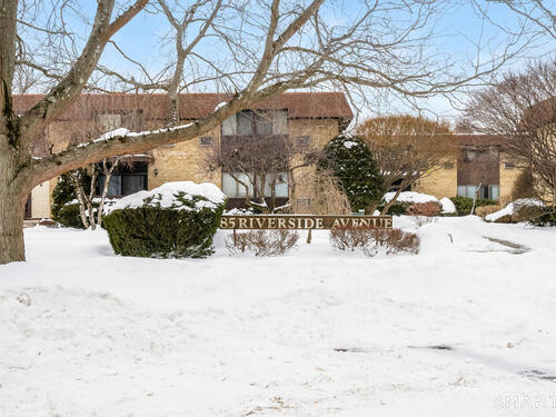 condo home for sale located at 85 Riverside Avenue, apt f7, Stamford, CT 06905