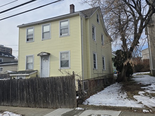  multi family home for sale located at 39 Ann Street, Stamford, CT 06902