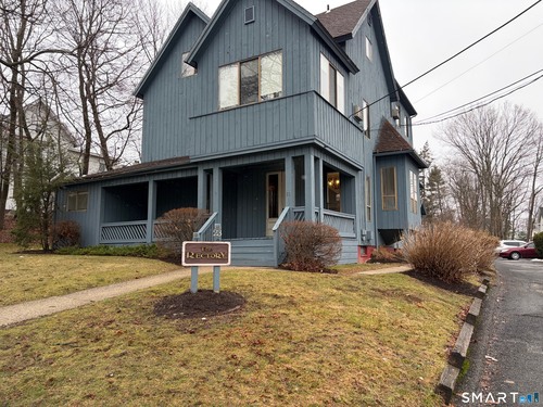  condo home for sale located at 23 Franklin Street, 1, Danbury, CT 06810