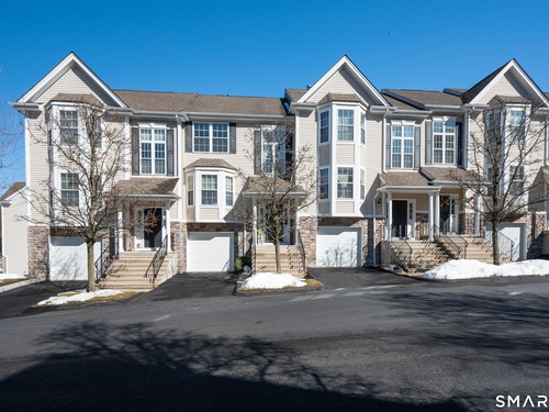  townhouse condo for sale located at 902 Sienna Drive, 902, Danbury, CT 06810
