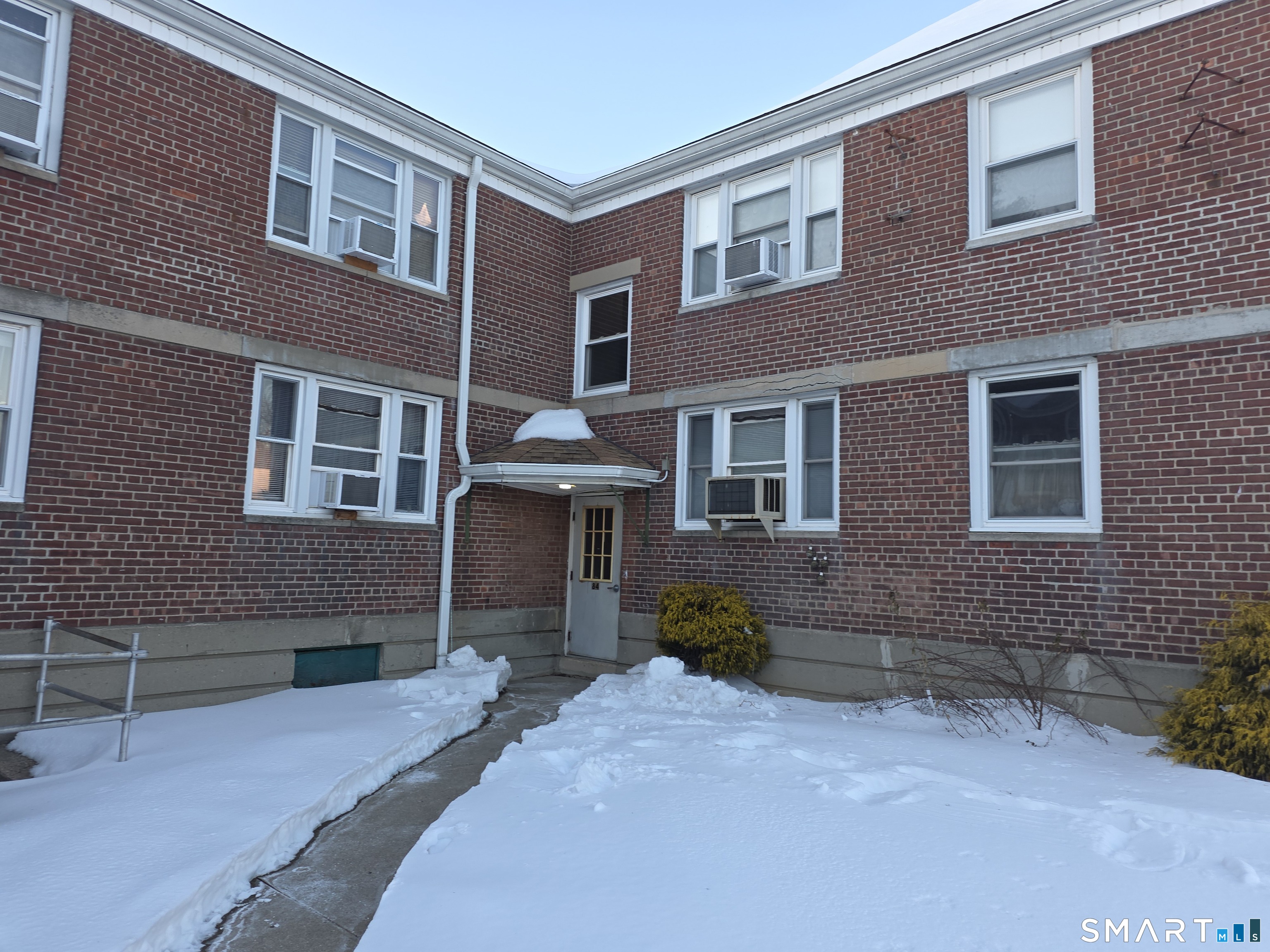 84 Canaan Court, 28, Stratford, CT 06614 | For Sale at $56,000