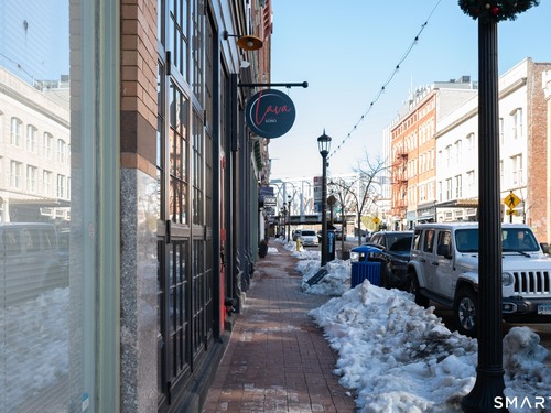  condo home for sale located at 125 Washington Street, 206, Norwalk, CT 06854