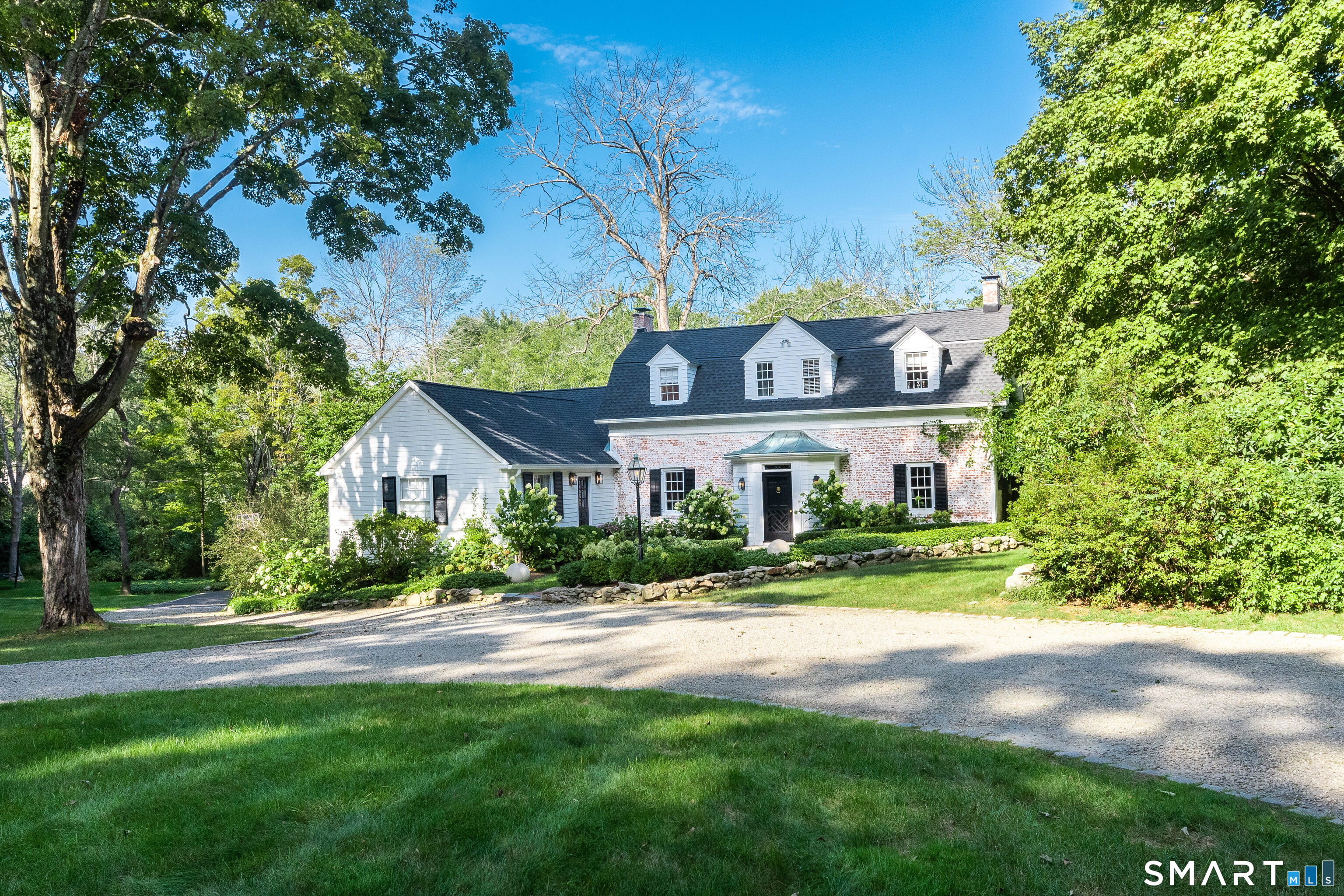 719 Valley Road, New Canaan, CT 06840 | Sold at $2,150,000