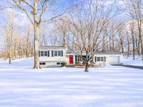  single family home for sale located at 8 Summit Lane, Ridgefield, CT 06877
