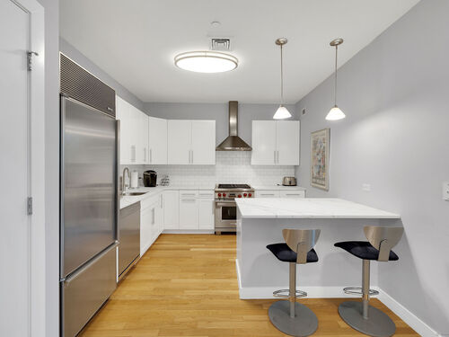  condo home for sale located at 1515 Summer Street, 302, Stamford, CT 06905