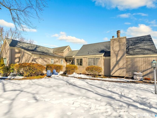  condo home for sale located at 261 Agawam Drive, a, Stratford, CT 06614