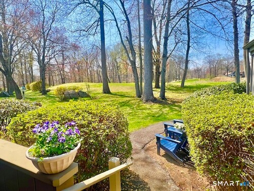  condo home for sale located at 261 Agawam Drive, a, Stratford, CT 06614