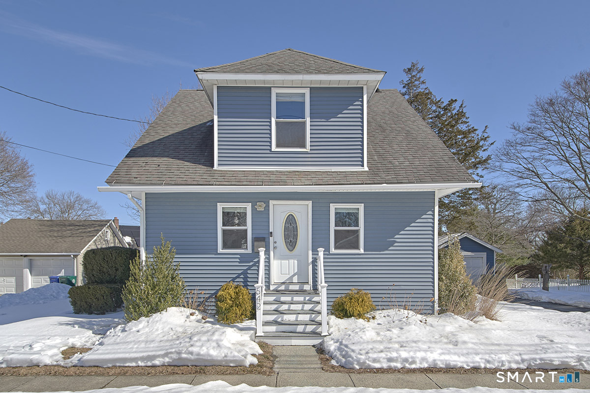 642 California Street, Stratford, CT 06614 | For Sale at $439,000