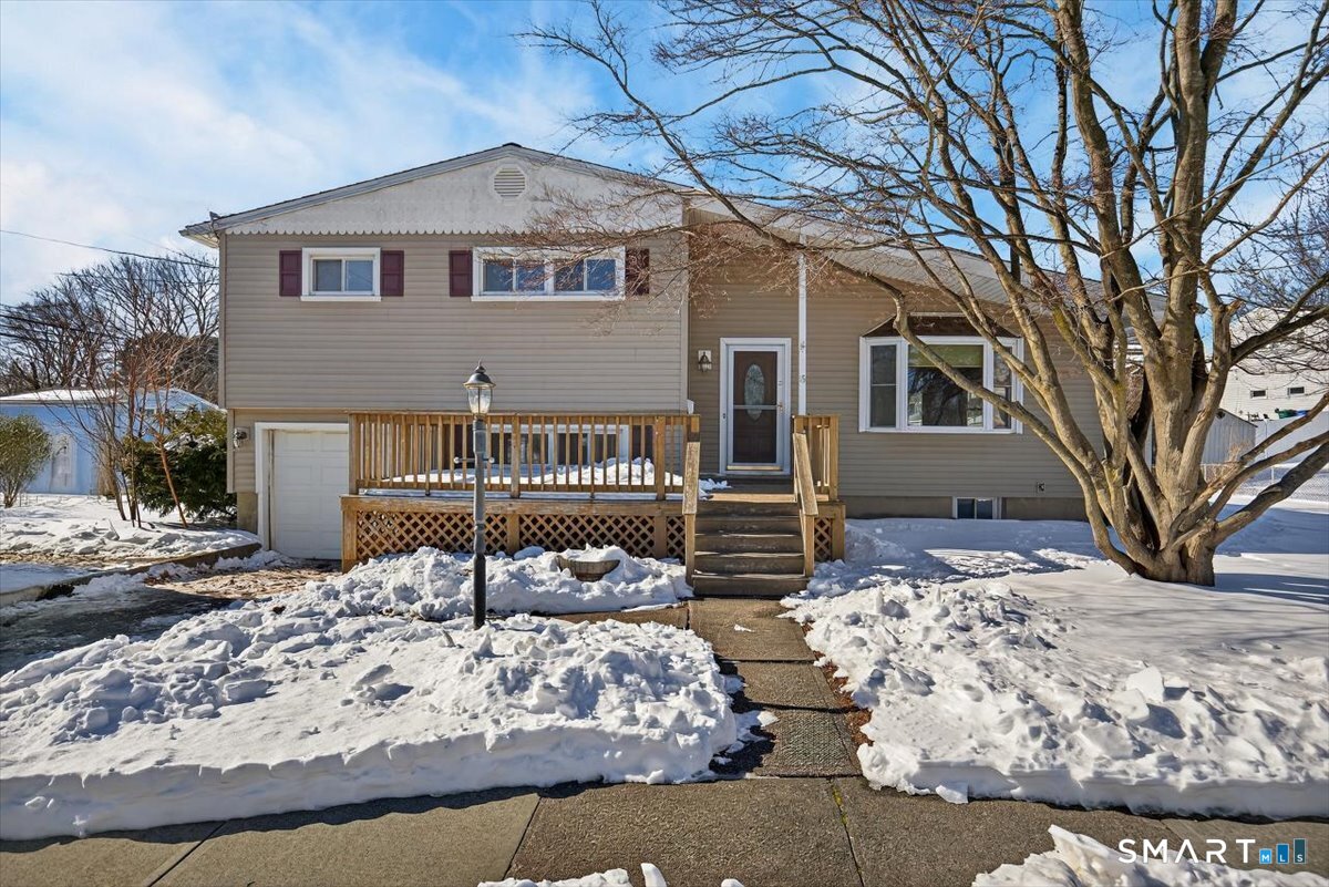 15 Ferndale Place, Stratford, CT 06614 | For Sale at $399,900