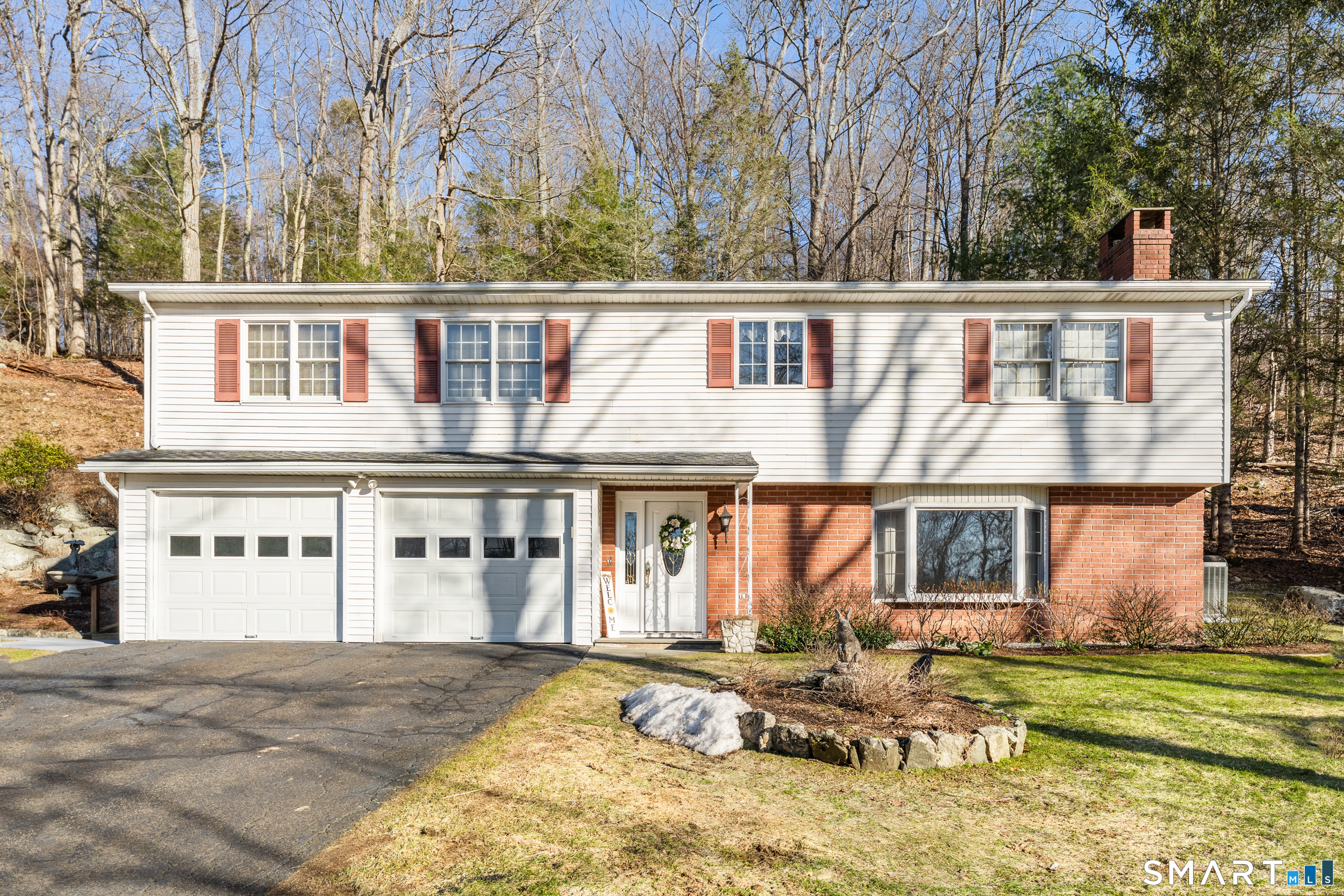 178 State Route 37 Route, New Fairfield, CT 06812 | For Sale at $579,000