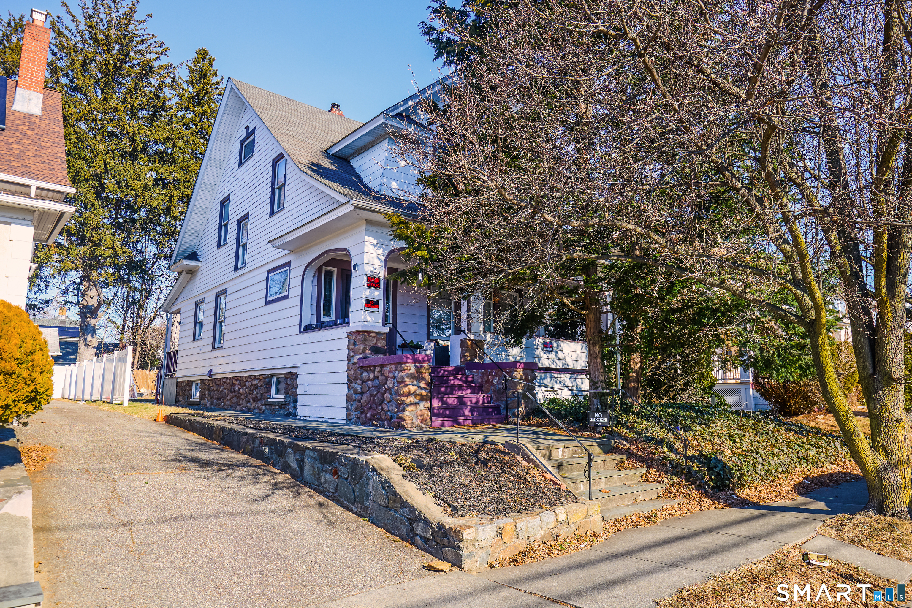 74 Harlem Avenue, Bridgeport, CT 06606 | For Sale at $454,500