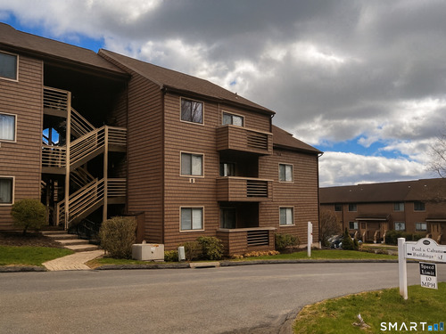  condo home for sale located at 166 Old Brookfield Road, 7a5, Danbury, CT 06811
