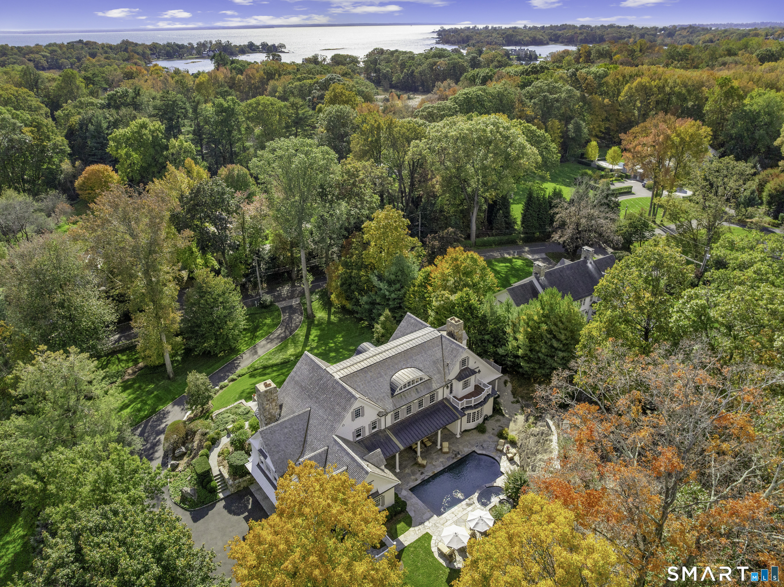 10 Cross Road, Darien, CT 06820 | For Sale at $6,595,000
