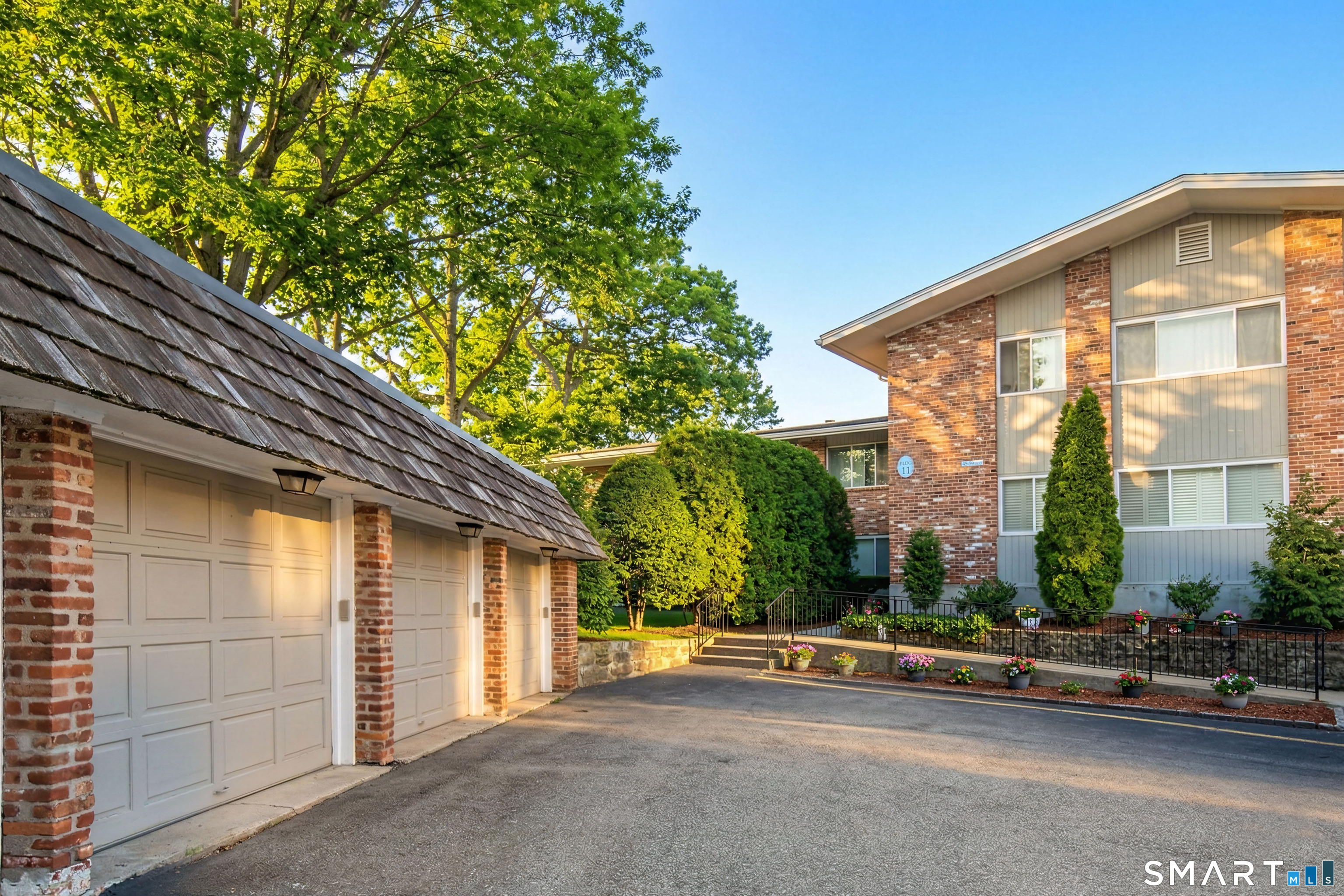 49 Southport Woods Drive, 49, Fairfield, CT 06890 | For Sale at $610,000