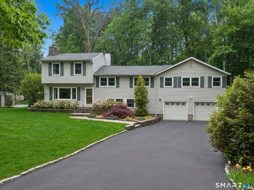  single family home for sale located at 8 Marilyn Road, Brookfield, CT 06804