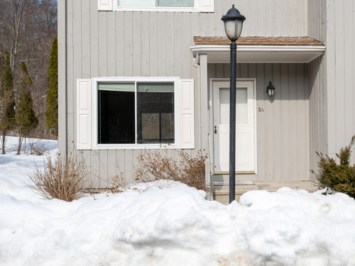  townhouse condo for sale located at 100 Ten Coat Lane, 3a, Shelton, CT 06484