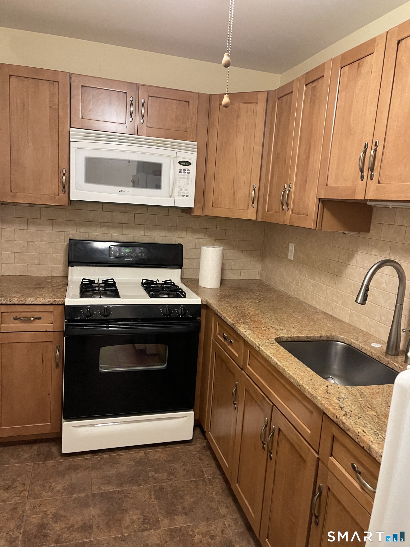 235 Henry Avenue, 11l, Stratford, CT 06614 | For Sale at $149,900