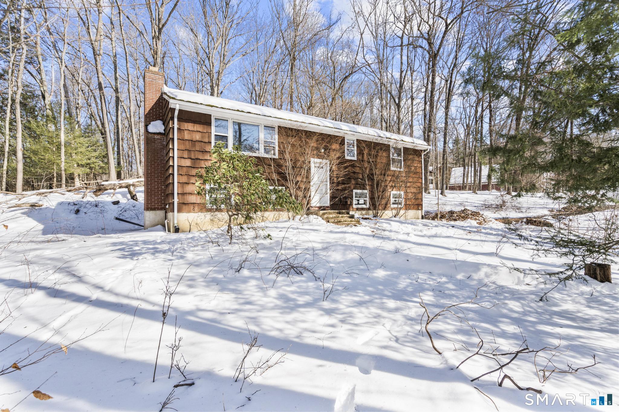 9 New Light Drive, Danbury, CT 06810 | For Sale at $359,900