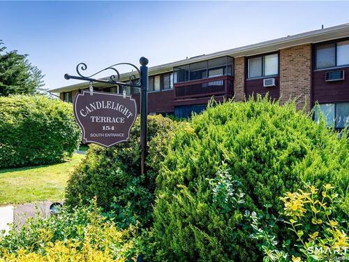 Waterfront condo home for sale located at 154 Cold Spring Road, apt 86, Stamford, CT 06905