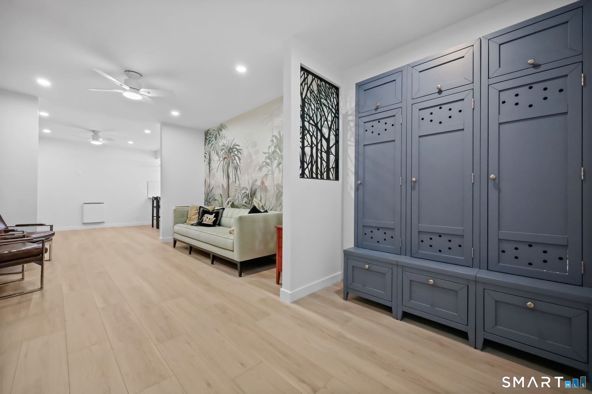 8 Elmcrest Terrace, 100, Norwalk, CT 06850 | For Sale at $250,000