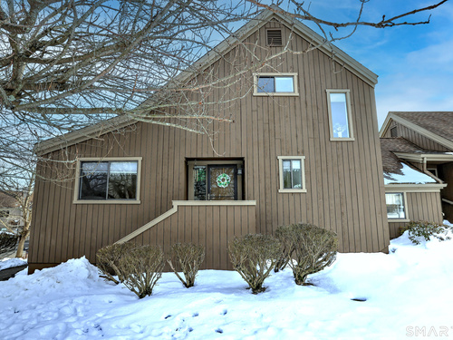  townhouse condo for sale located at 483 Commanche Lane, b, Stratford, CT 06614