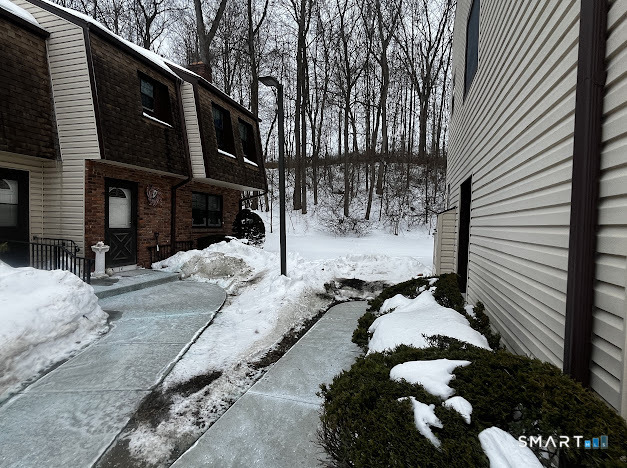 16 Homestead Lane, Brookfield, CT 06804 | For Sale at $255,000