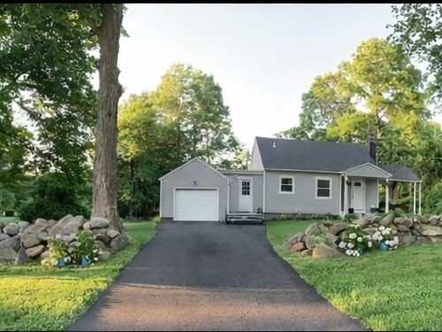  single family home for sale located at 40 Mount Pleasant Road, Newtown, CT 06470