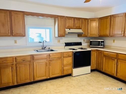  single family home for sale located at 105 Huntingtown Road, Newtown, CT 06470