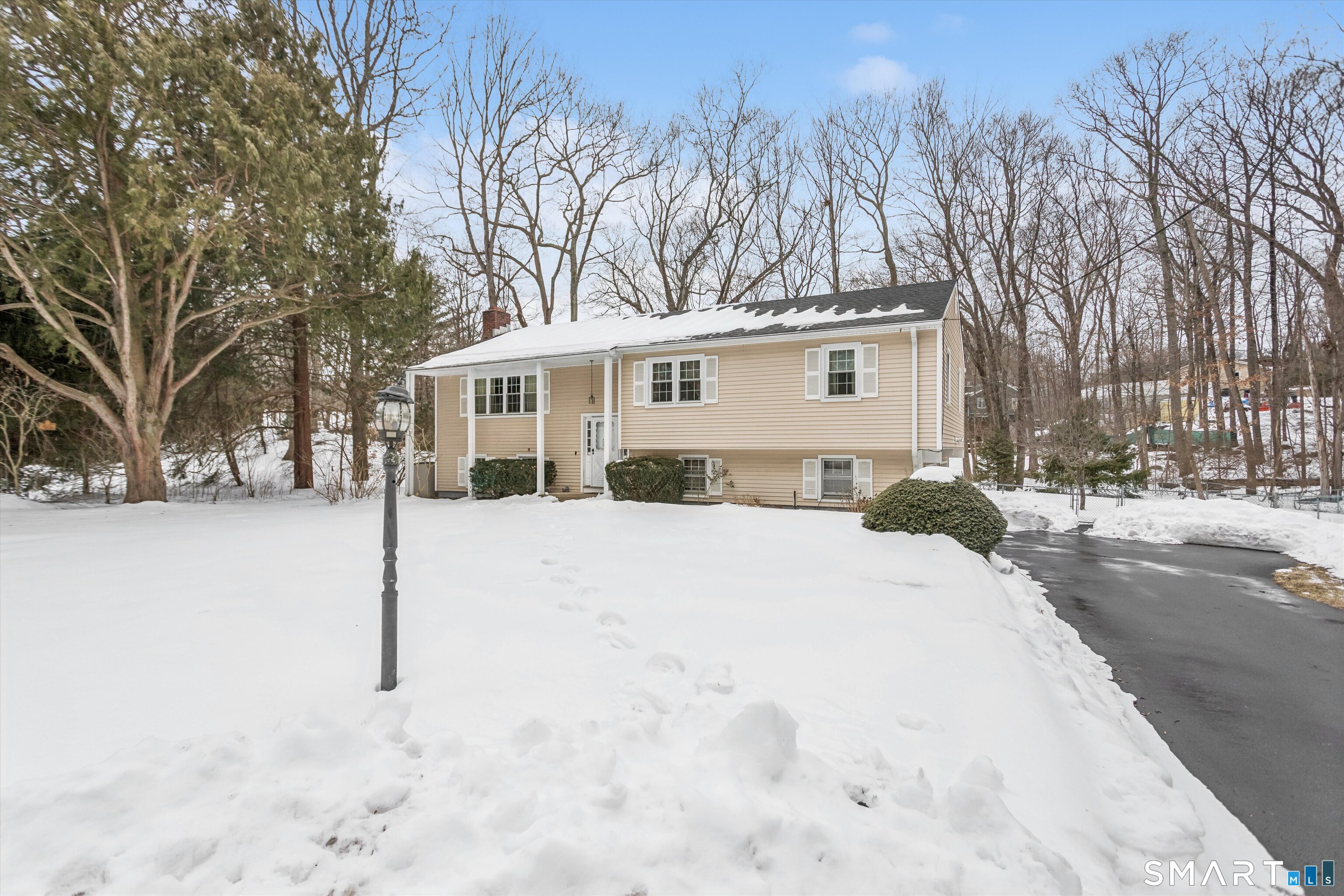 10 Oakwood Court, Norwalk, CT 06850 | For Sale at $689,000
