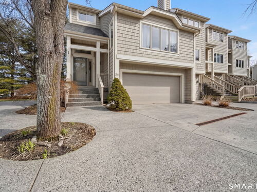  townhouse condo for sale located at 11 Boulevard Drive, 9-36, Danbury, CT 06810