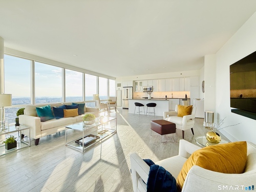  condo home for sale located at 1 Broad Street, ph31f, Stamford, CT 06901