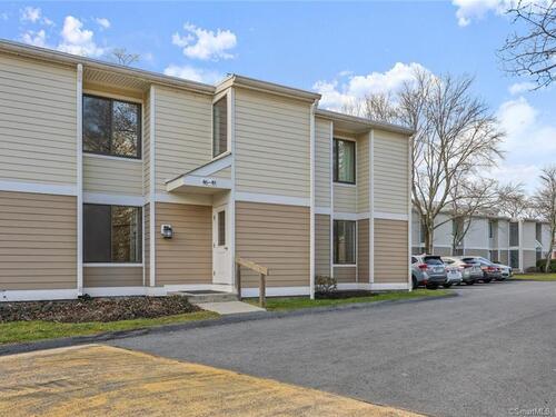  condo home for sale located at 48 Olcott Way, 48, Ridgefield, CT 06877