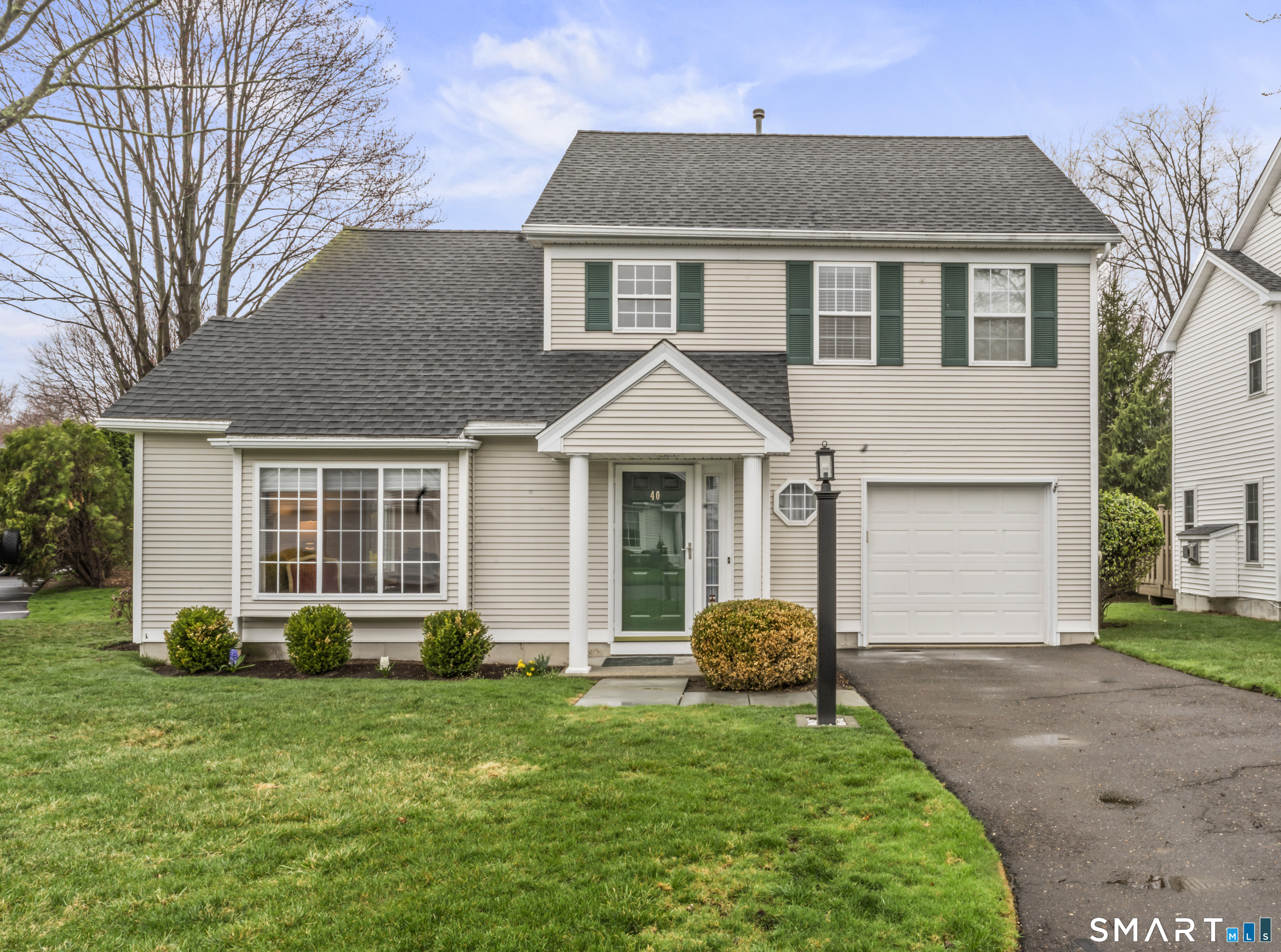 95 Intervale Road, 40, Stamford, CT 06905 | For Sale at $925,000