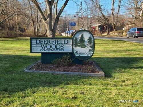  condo home for sale located at 3699 Broadbridge Avenue, 101, Stratford, CT 06614