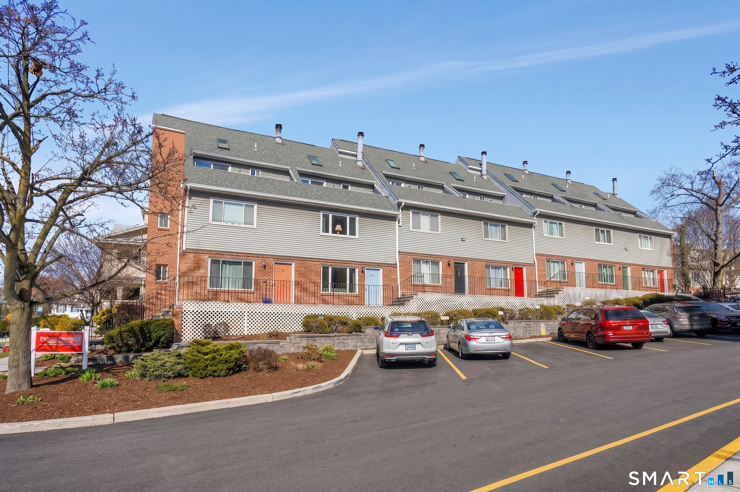 61 Grove Street, apt d, Stamford, CT 06901 | For Sale at $529,000