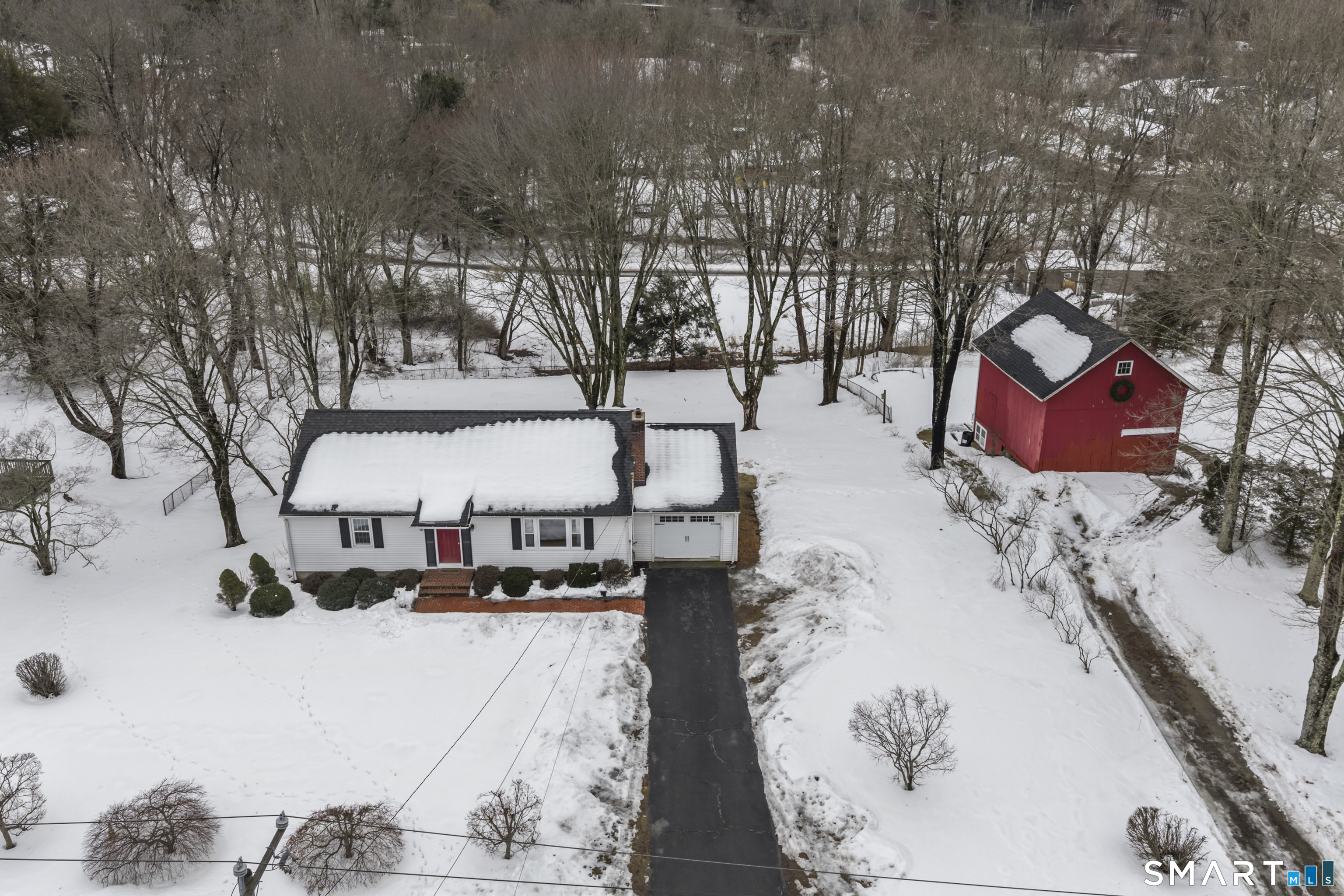 6 Crestwood Drive, Newtown, CT 06482 | For Sale at $465,000