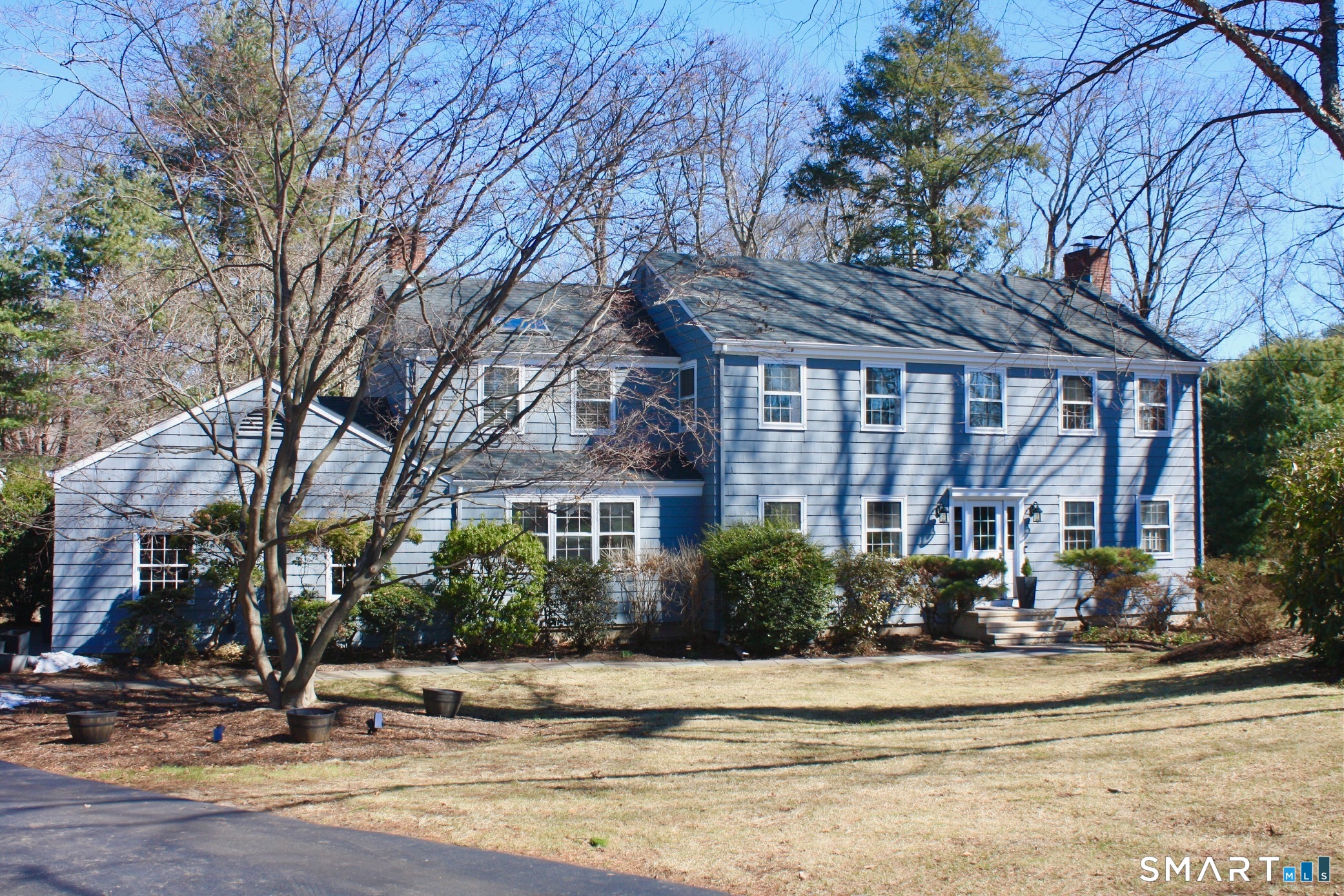 610 Unquowa Road, Fairfield, CT 06824 | For Sale at $1,550,000