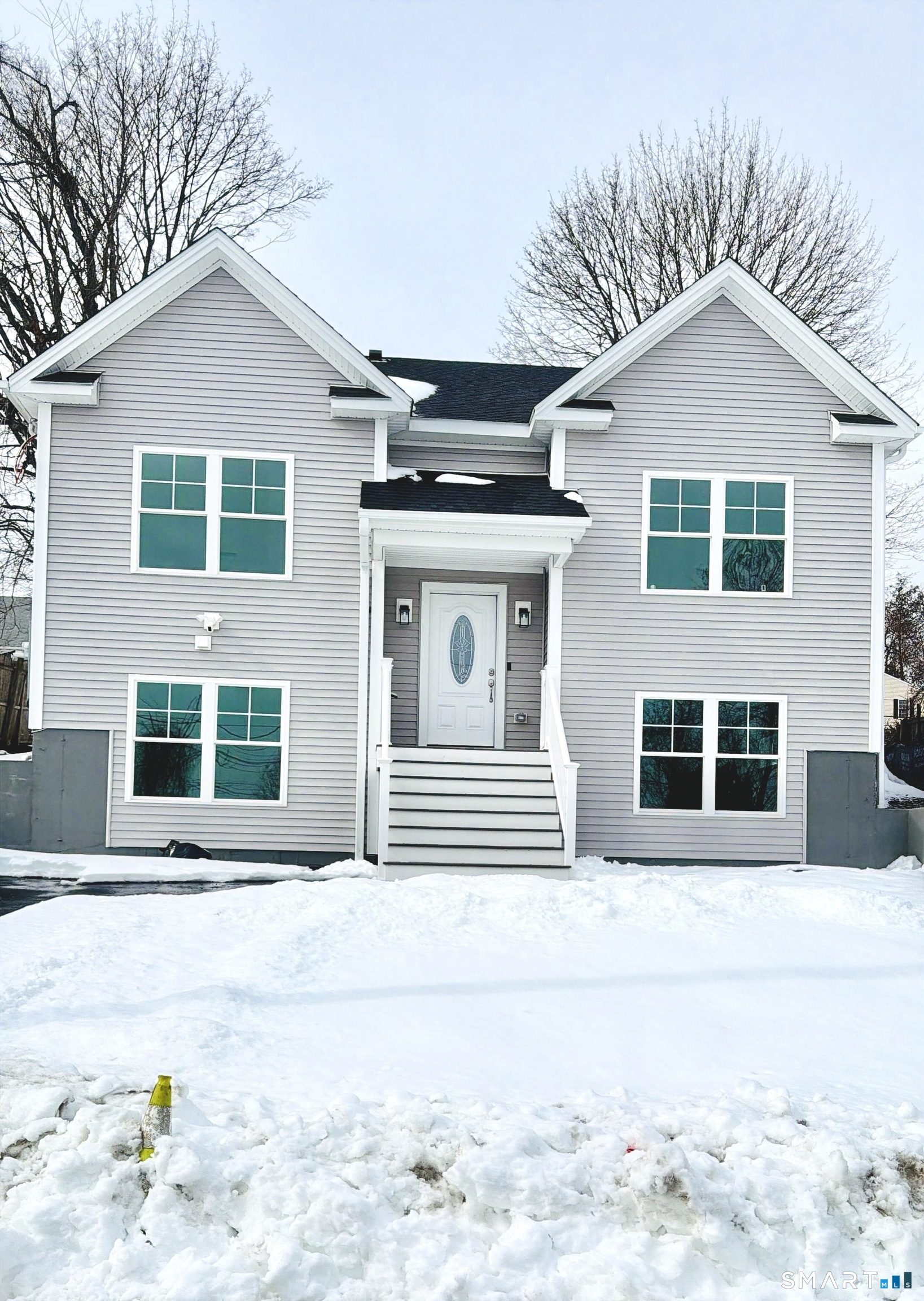 285 Hillcrest Road, Bridgeport, CT 06606 | For Sale at $589,999