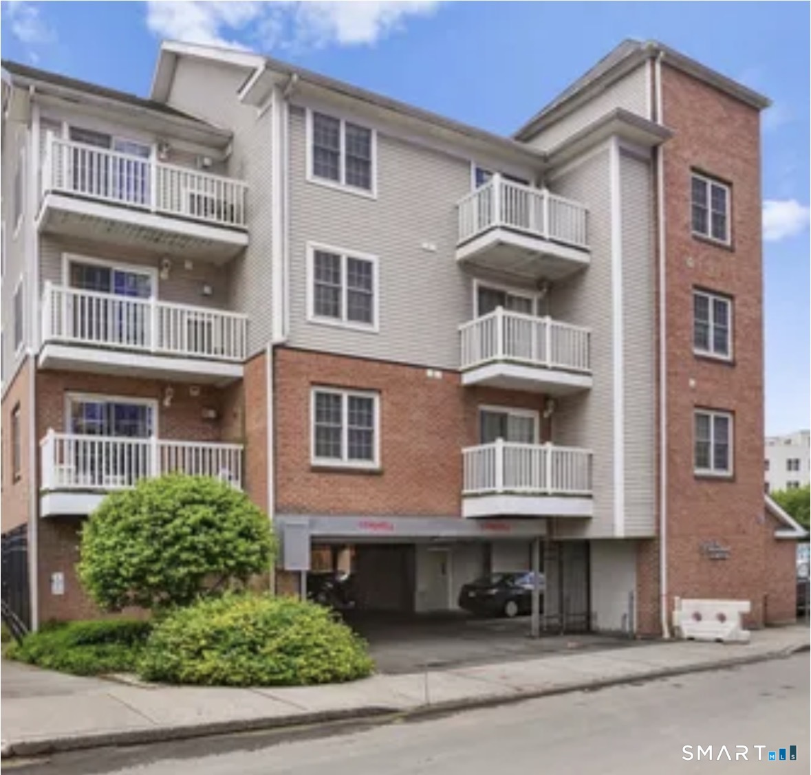 19 Isaacs Street, apt 405, Norwalk, CT 06850 | For Sale at $350,000