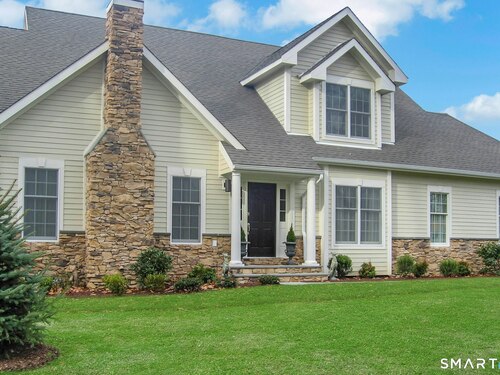  townhouse condo for sale located at 638 Danbury Road, 9, Ridgefield, CT 06877