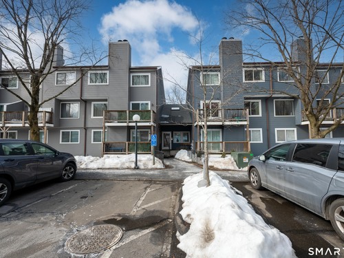  townhouse condo for sale located at 14 Newtown Road, a5, Danbury, CT 06810