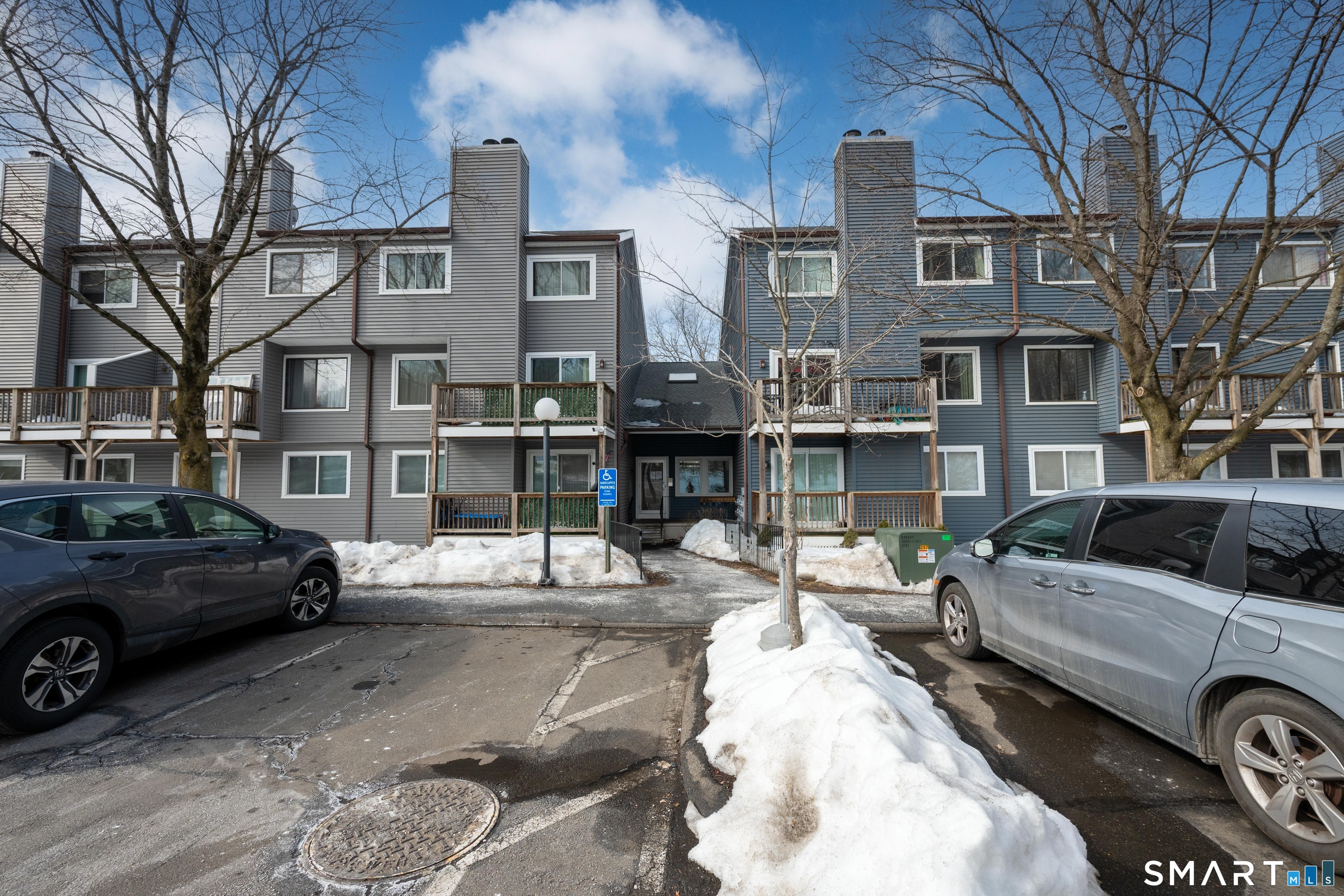 14 Newtown Road, a5, Danbury, CT 06810 | For Sale at $280,000