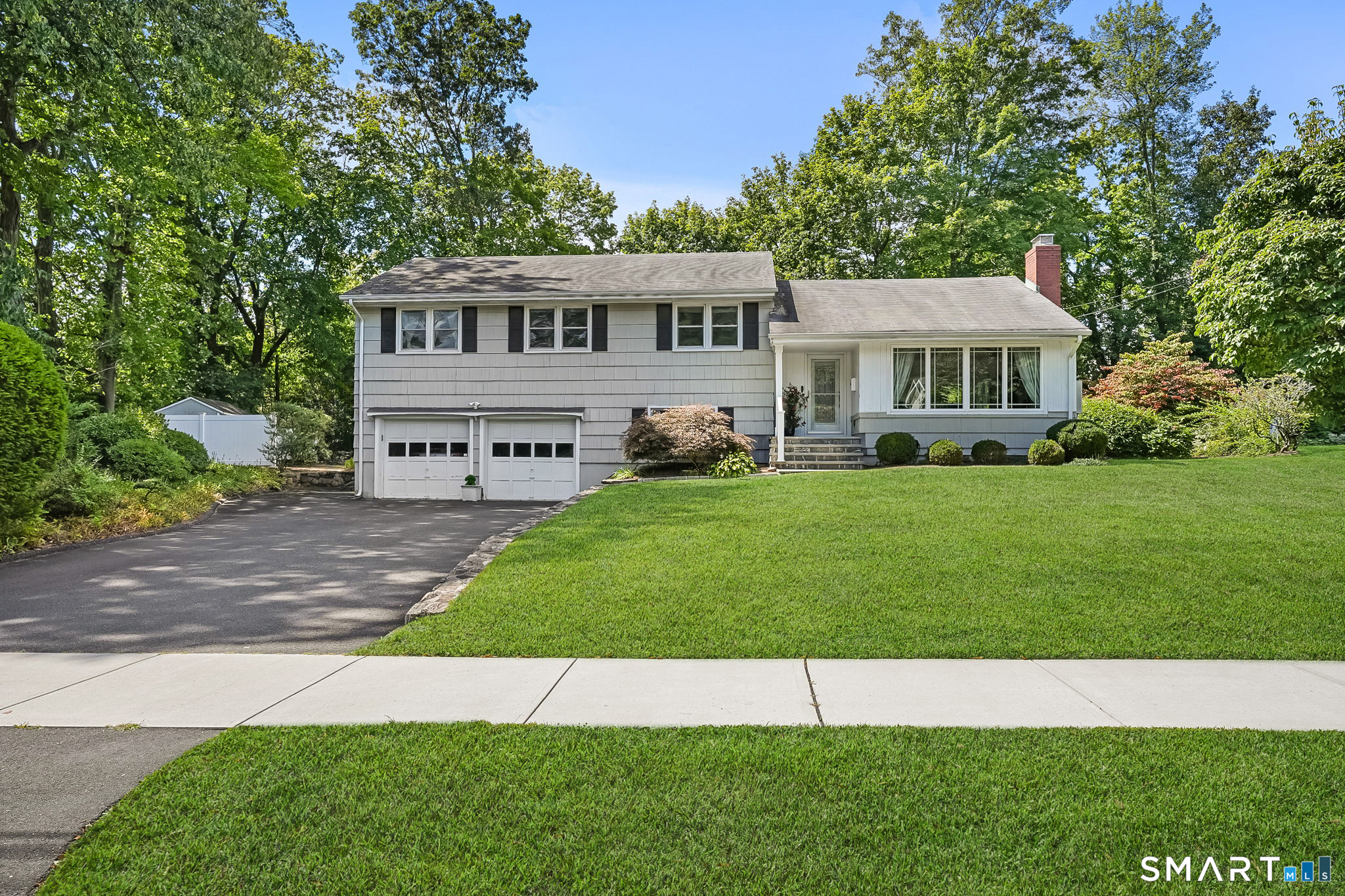 6 Field Crest Road, New Canaan, CT 06840 | For Sale at $1,599,000