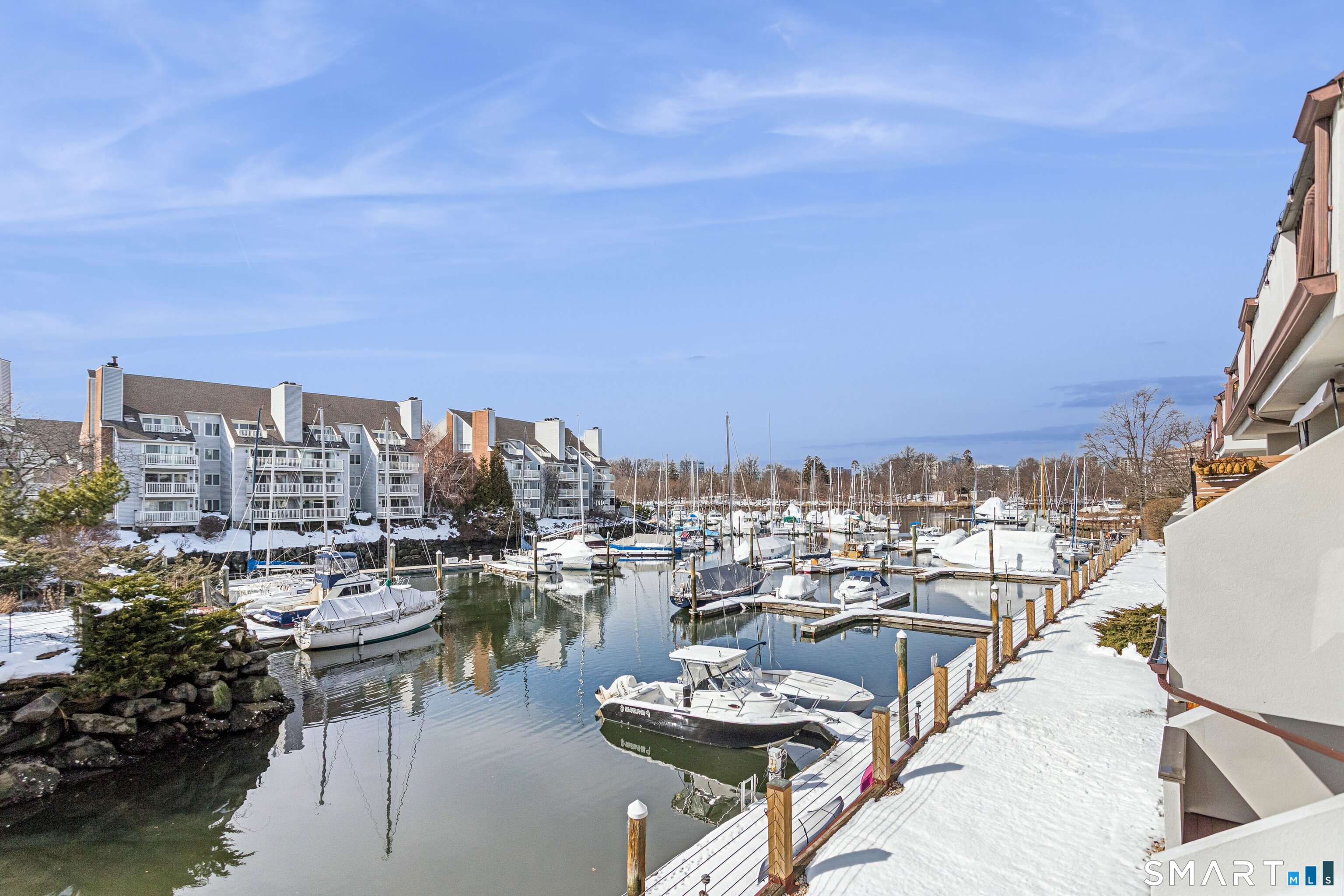 105 Harbor Drive, 120, Stamford, CT 06902 | For Sale at $629,000