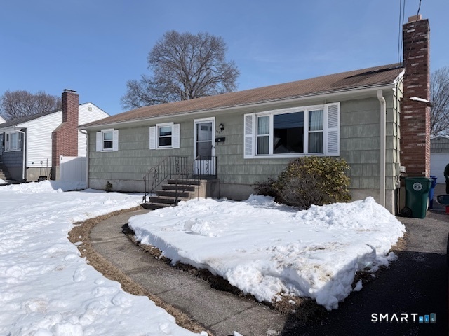 190 Light Street, Stratford, CT 06614 | For Sale at $365,000