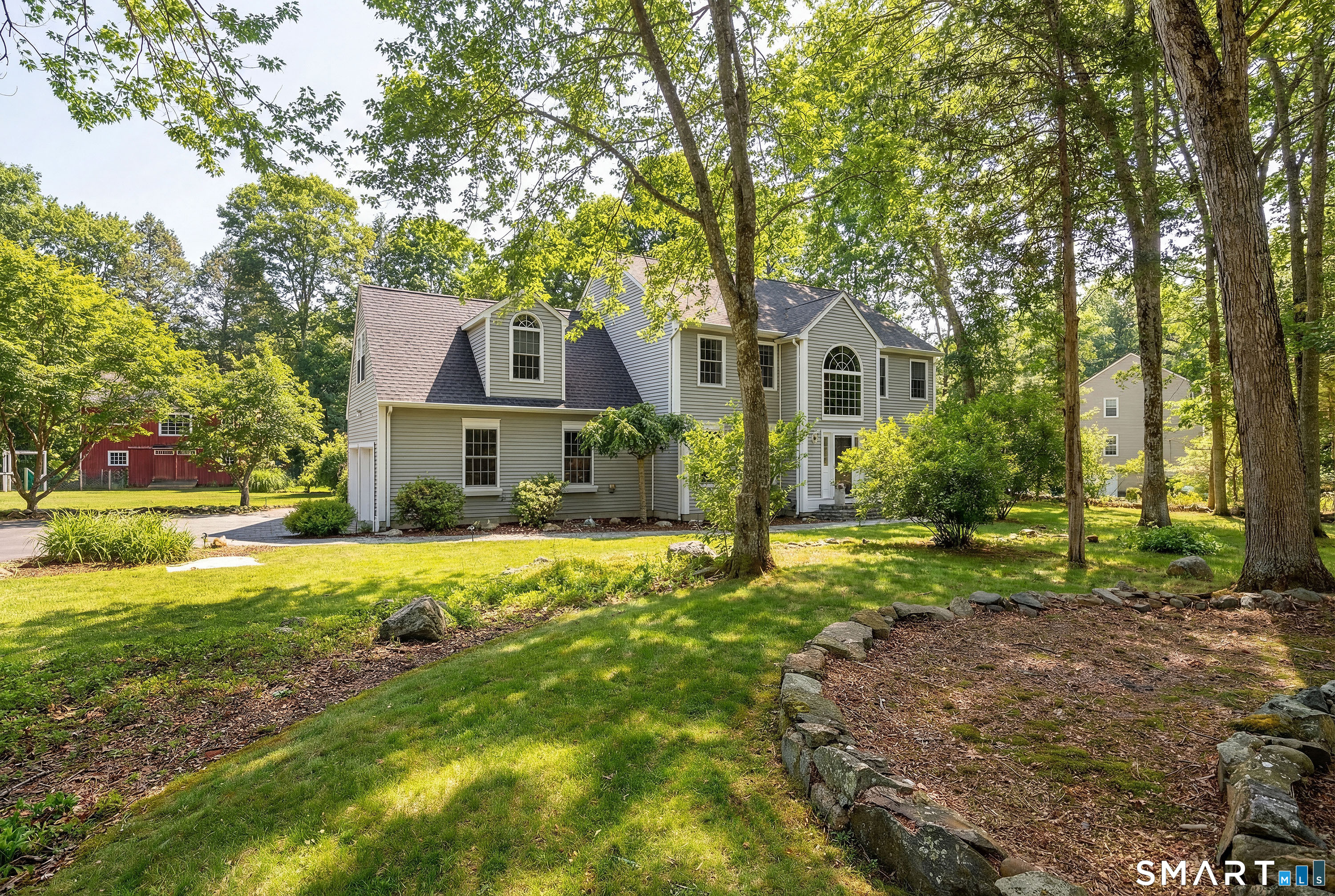 10 Sweetbriar Lane, Newtown, CT 06482 | For Sale at $889,000