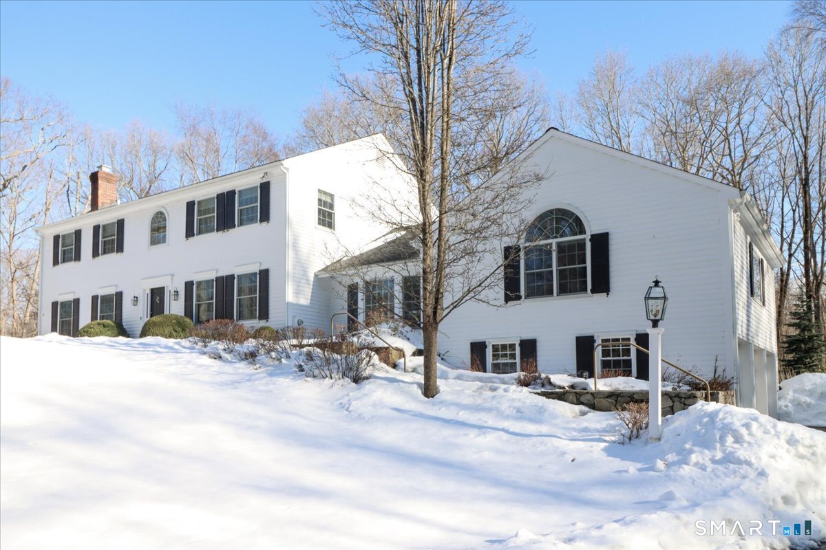 17 Tall Oaks Road, Wilton, CT 06897 | For Sale at $1,475,000
