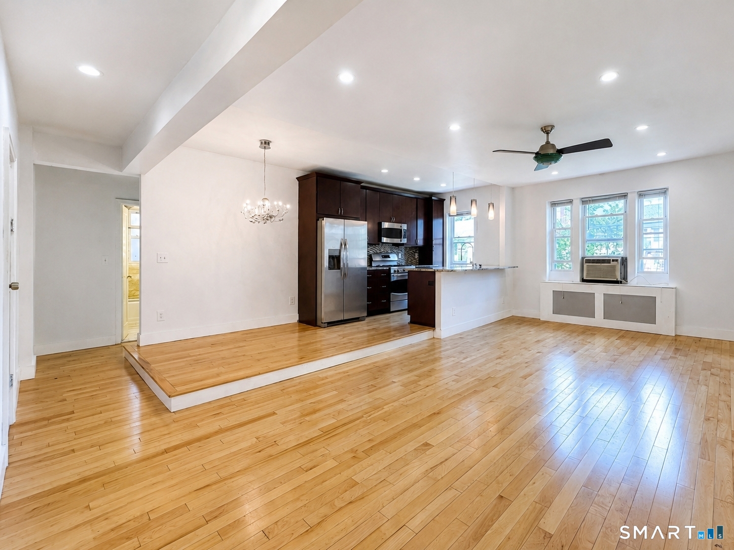 70 Strawberry Hill Avenue, apt 2-2b, Stamford, CT 06902 | For Sale at $300,000