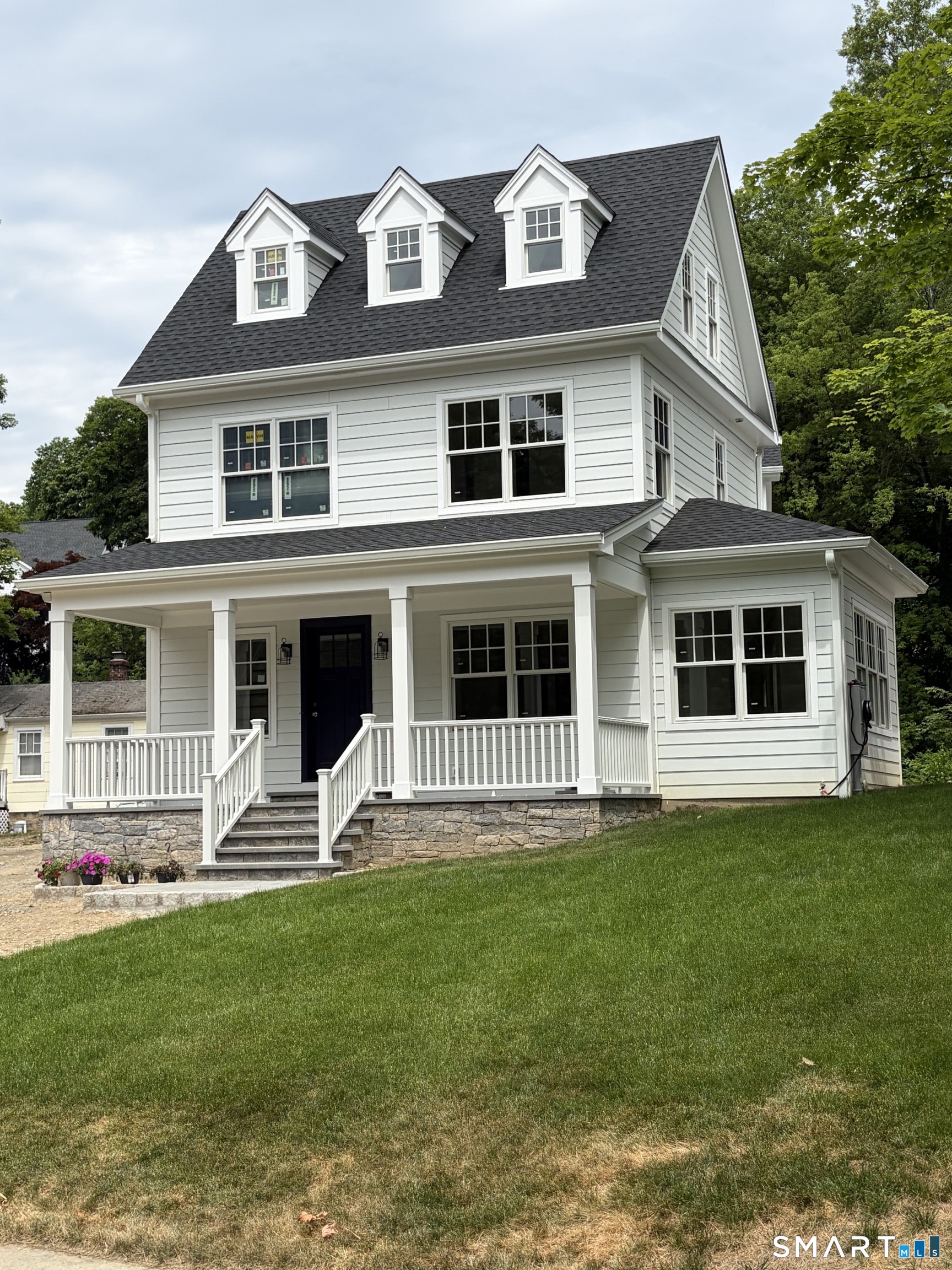 145 River Street, New Canaan, CT 06840 | For Sale at $2,695,000