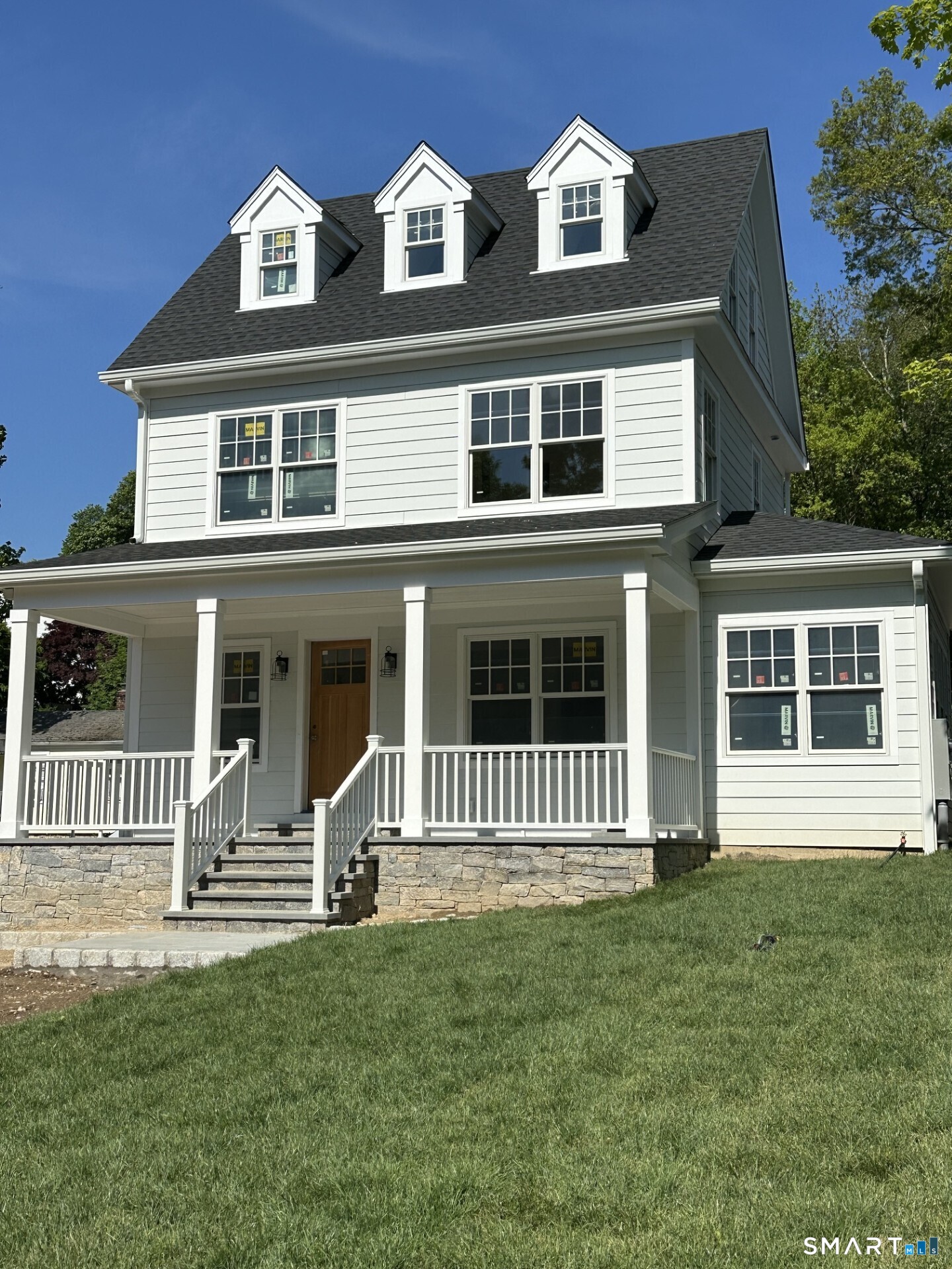145 River Street, New Canaan, CT 06840 | For Sale at $2,695,000